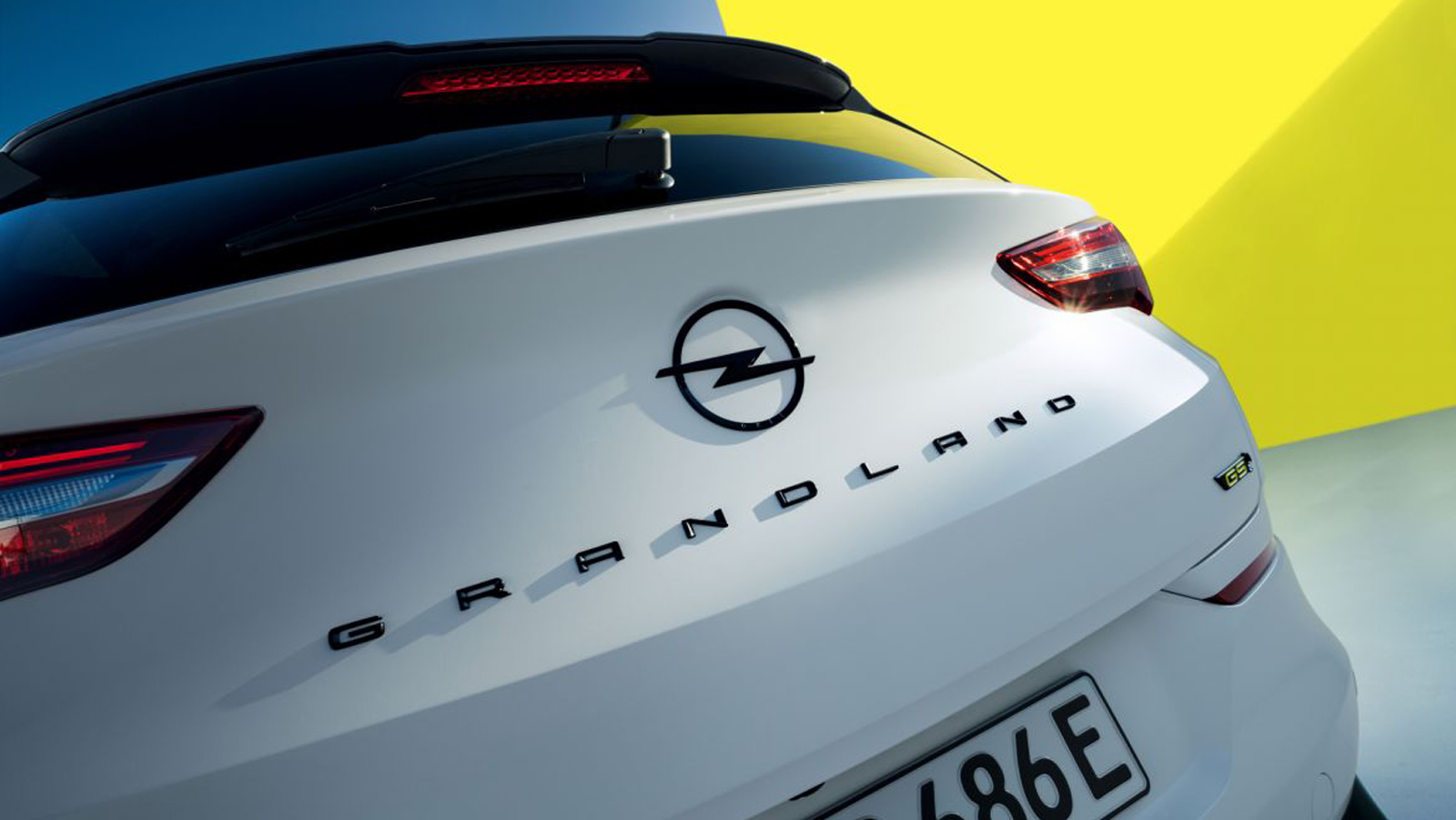 Νέο Opel Grandland GSe: Όλες οι πληροφορίες που πρέπει να ξέρεις!